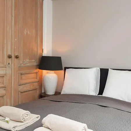 Livia'S Hideaway 3: De Pijp